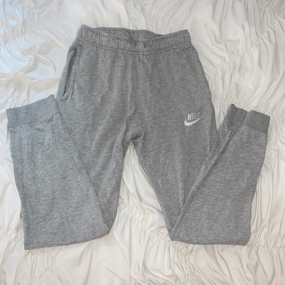 kids nike grey joggers